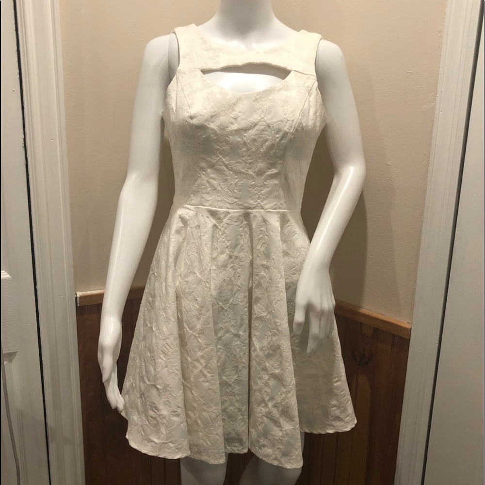 Beautiful ivory dress worn once